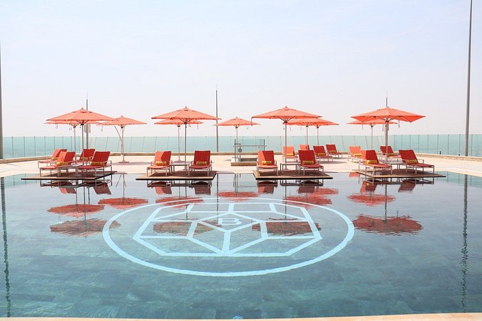 The Bentley Luxury Hotel & Suites- Summer Offer